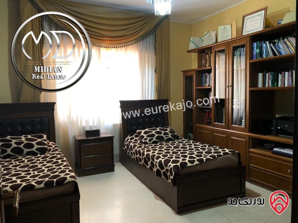 شقة شبه ارضي مفروشة للايجار في عمان - ضاحية الرشيد مساحة 180م مع ترس 60م تشطيبات و فرش سوبر ديلوكس