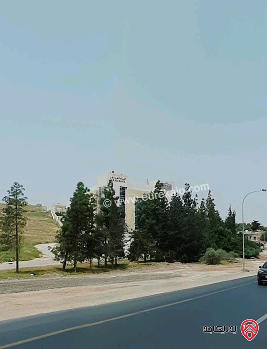 ارض سكنية مميزة مساحة 5232م للبيع في عمان - الظهير طريق المطار بسعر مناسب جدا تصلح لبناء فلل وقصور