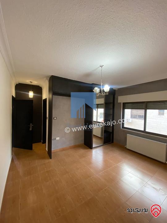 شقة فاخرة للبيع في عمان - خلدا العوجانية  -  قرب المعارف ودوار النخبة طابق ثاني 175م بسعر مغري