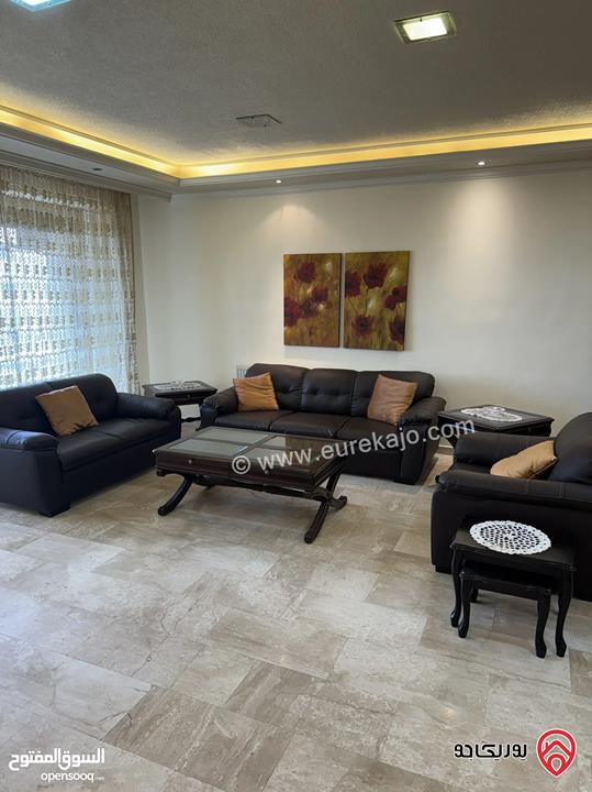 شقة مفروشة طابق ثالث مساحة 375م للايجار في عمان - الرابية