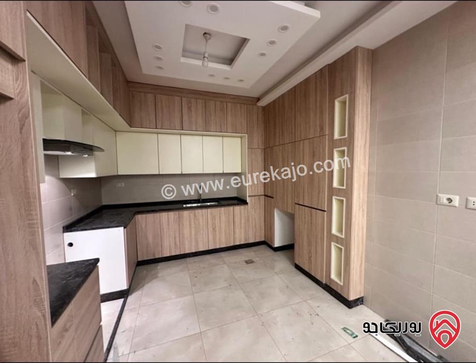 شقة طابق ثالث دوبلكس مساحة 250م للايجار في عمان - البيادر