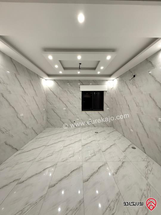 شقة تسوية أولى مساحة 145م داخلي و 120م خارجي للبيع في عمان - منطقة عدن 