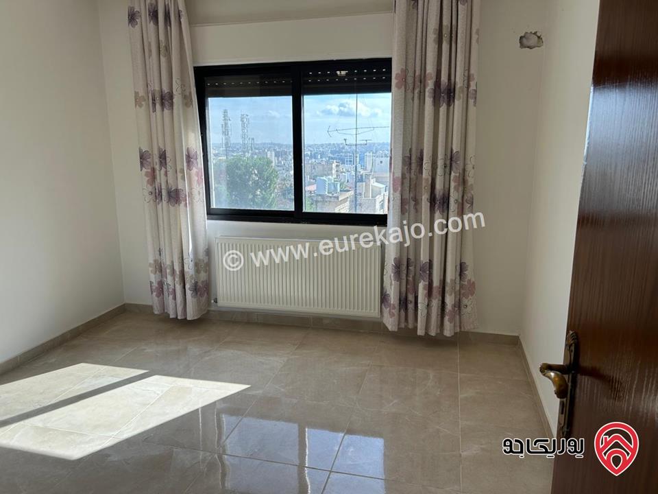 شقة سوبرديلوكس طابق ثالث مساحة 125 متر للبيع في عمان - الدوار السابع