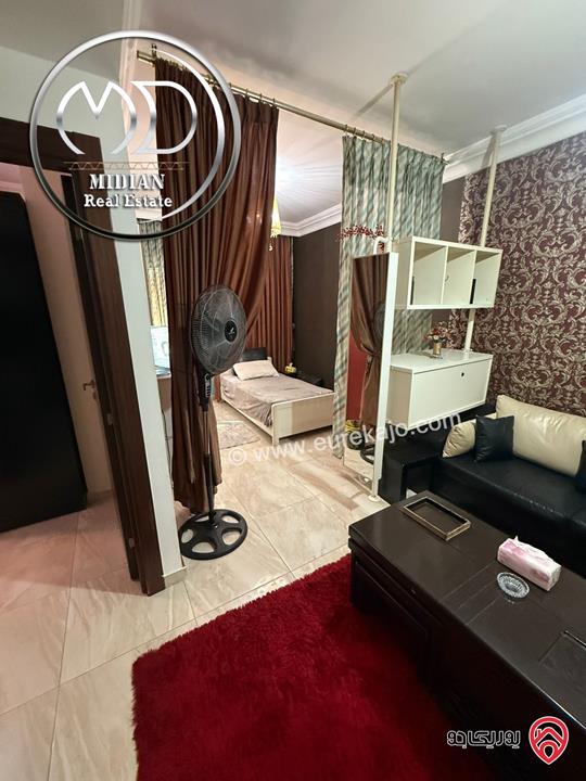 شقق مفروشة للايجار في عمان - ام اذينة تشطيبات و فرش سوبر ديلوكس اطلالة جميلة بسعر مميز