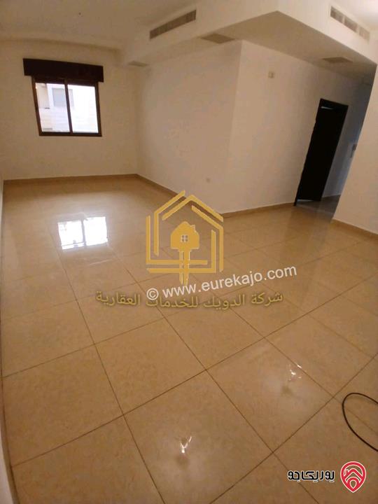 شقة فارغة طابق ثالث مساحة 140م للإيجار في عمان - الدوار السابع 