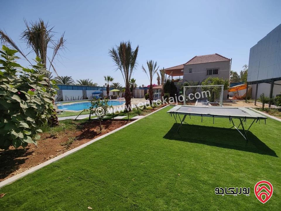 مزرعة مساحة الأرض 1560م والبناء 300م للبيع في البحر الميت - جوفة الكفرين