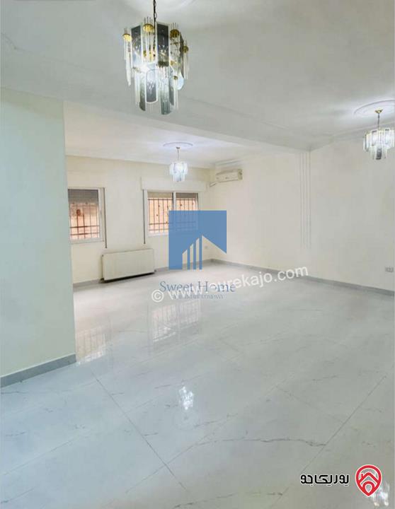 شقة مميزة طابق ثاني 135م تشطيب سوبر ديلوكس للبيع في عمان - الجاردنز