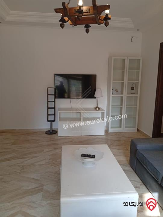 شقة مفروشة طابق ارضي مساحة 250م  للايجار في عمان - دير غبار