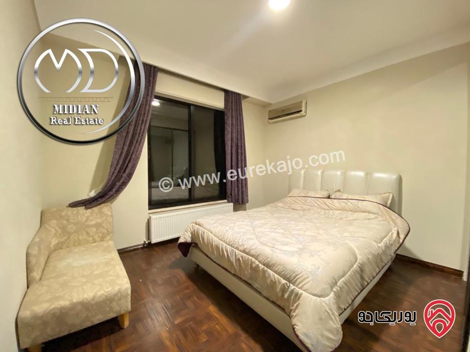 شقة مفروشة للايجار في عمان - ضاحية الامير راشد مساحة 200م طابق ثالث تشطيبات و ديكورات فاخرة اطلالة جميلة