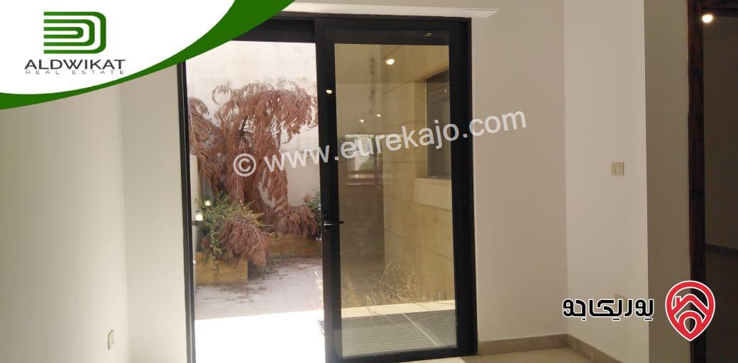 فيلا للبيع في عمان - عبدون مساحة البناء 450م ومساحة الارض 400م ومساحة الحديقة 50م