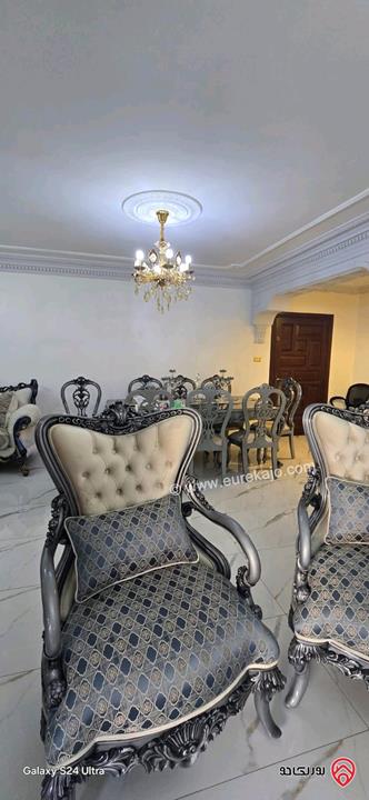شقة ارضية مساحة 207م داخلي حديقة وتراسات 250م للبيع في عمان - الرابية 