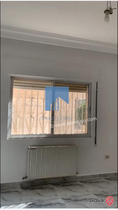 شقة أرضية مميزة للبيع في عمان - أم السماق - خلف الدر المنثور 210م مع حديقة وترسات 120م بسعر مغري