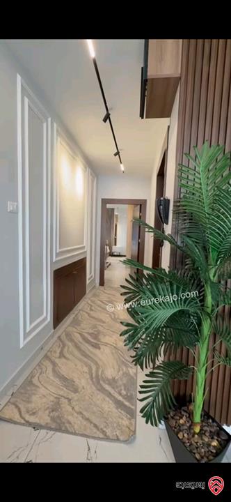 شقة طابق ثاني مساحة 205م للبيع في عمان - خلدا