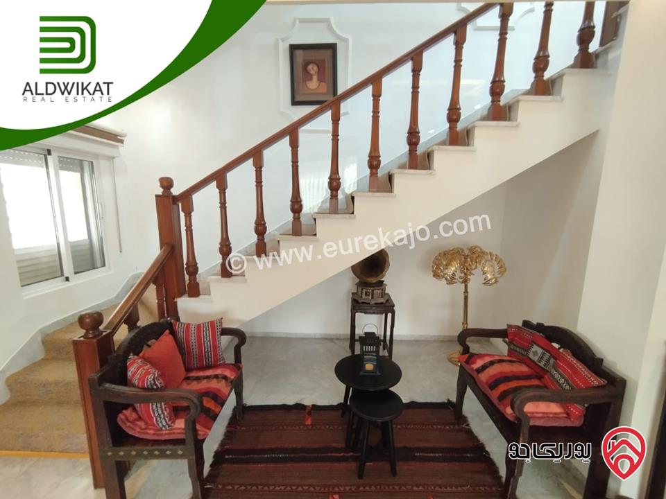 فيلا مساحة البناء 400م ومساحة الارض 430م ومساحة الحديقة 200م للايجار في عمان - ام السماق