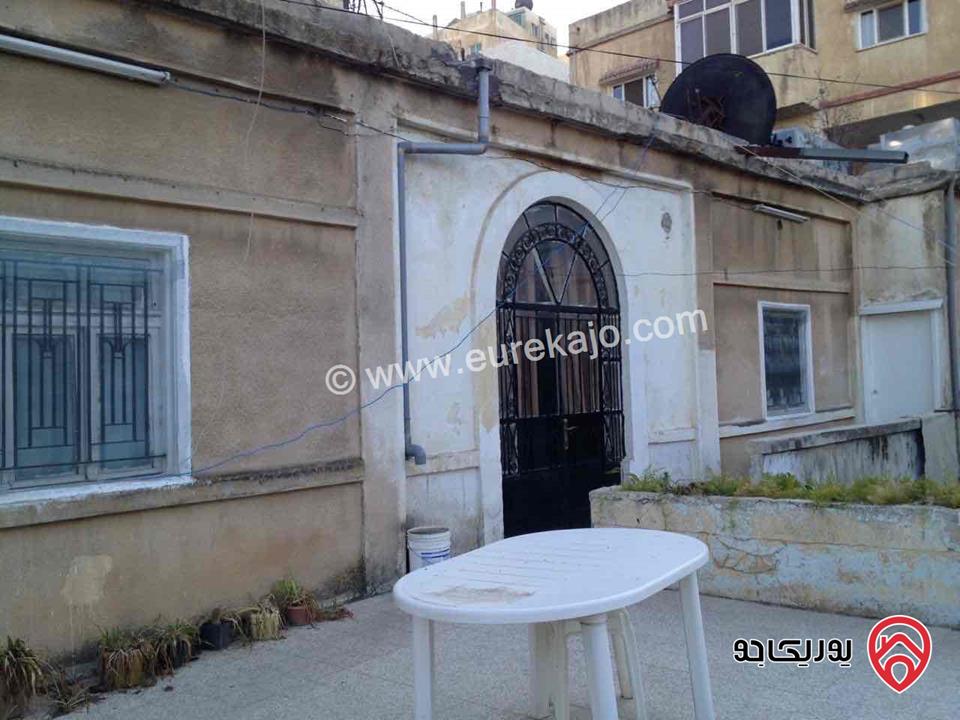 بيت قديم على أرض 707م للبيع في جبل عمان طلوع الحايك
