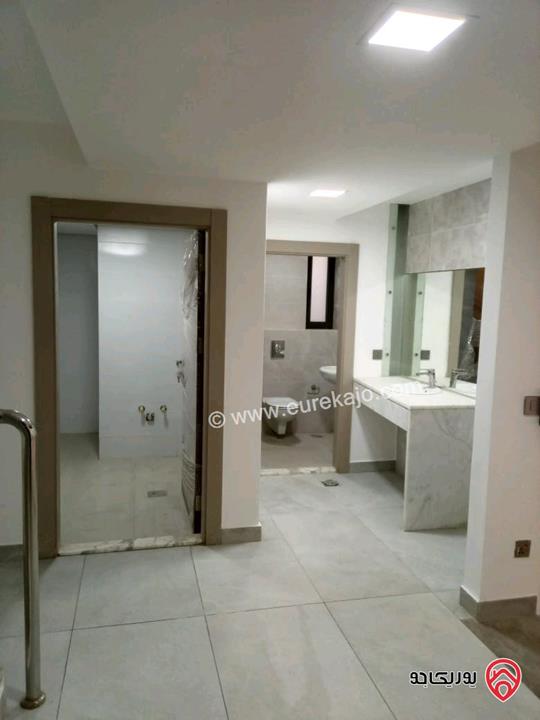 شقة دوبلكس مساحة 300م للايجار في عمان - حي الصحابة