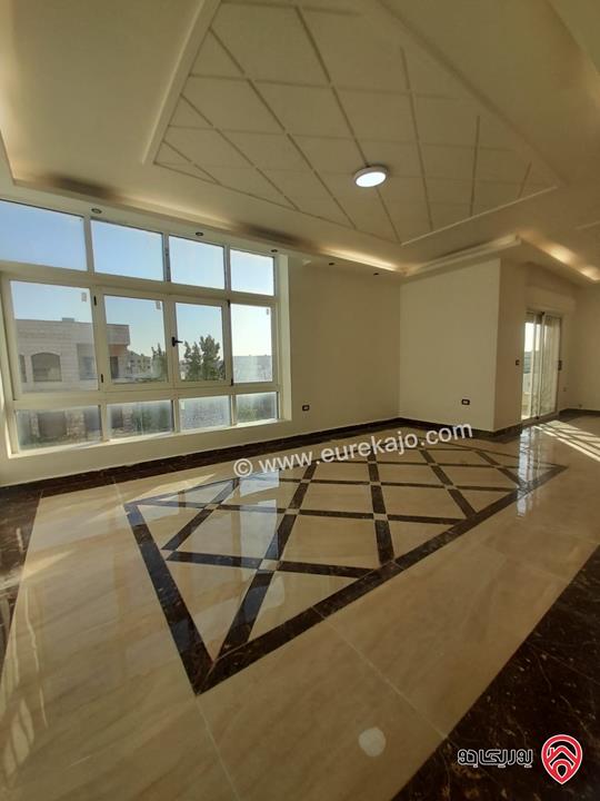 شقة طابق ثالث مساحة 180م للايجار في عمان - ام السماق