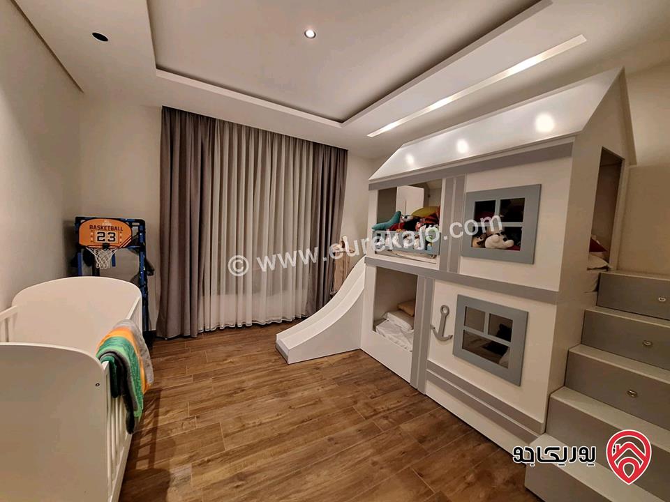 شقة فخمة طابق ثاني مساحة 333م للبيع في عمان - عبدون بالقرب من السفارة السعودية