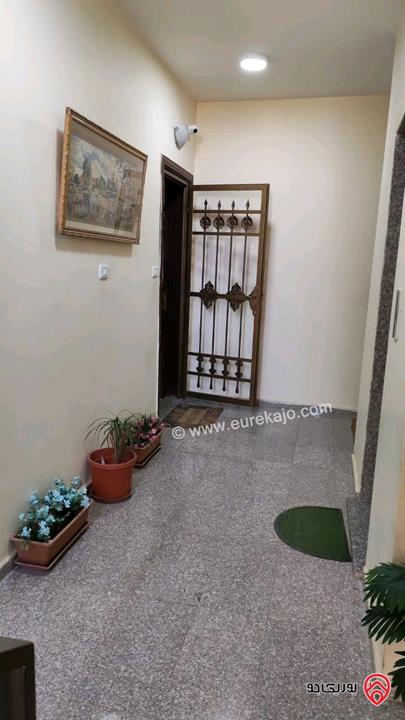 شقة طابق أول مساحة 121م للبيع في عمان - البنيات 