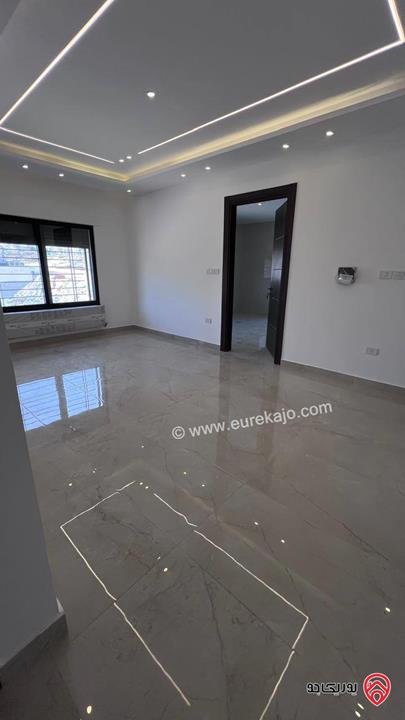 شقة أرضية مساحة 169م للبيع في إسكان جديد لم يسكن في عمان - الجبيهة حي المنصور
