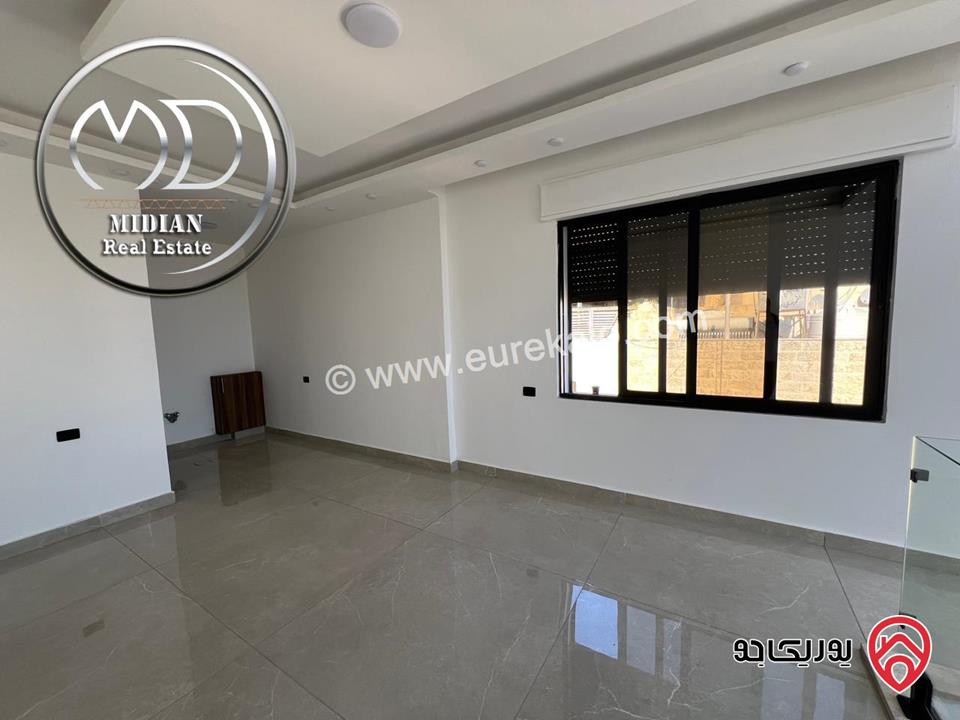 شقة دوبلكس جديدة للبيع طابق أخير مع روف في عمان - حنو الصويفية مساحة 210م مع تراسات تشطيبات و ديكورات فاخرة اطلالة رائعة