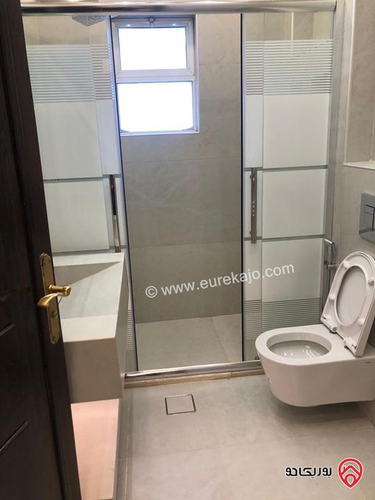 شقة محددة مساحة 200م طابق اول للإيجار في عمان - دير غبار