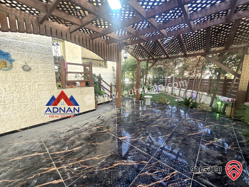 شقة ارضية مساحة 170م داخلي و 100م خارجي للإيجار الفارغ في عمان - الرابية