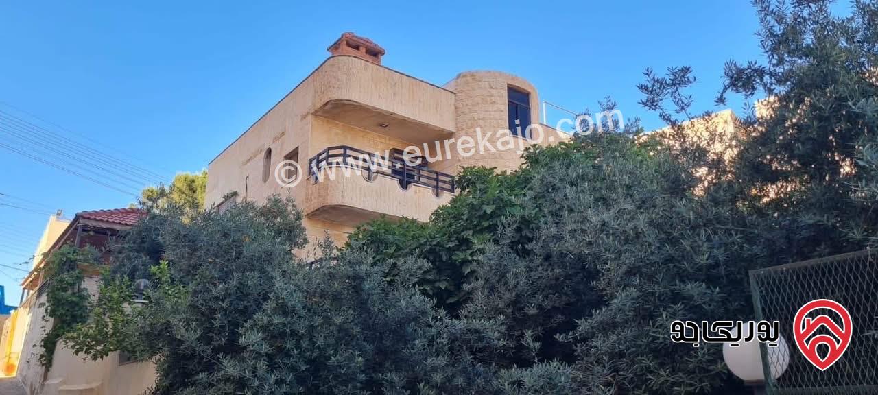 بيت مستقل مساحة 400م على أرض 1 دونم و 79م للبيع في عمان - طبربور