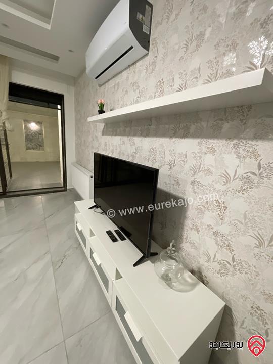 شقة أرضية مساحة 135م داخلي و 135م خارجي للبيع في عمان - أم أذينة