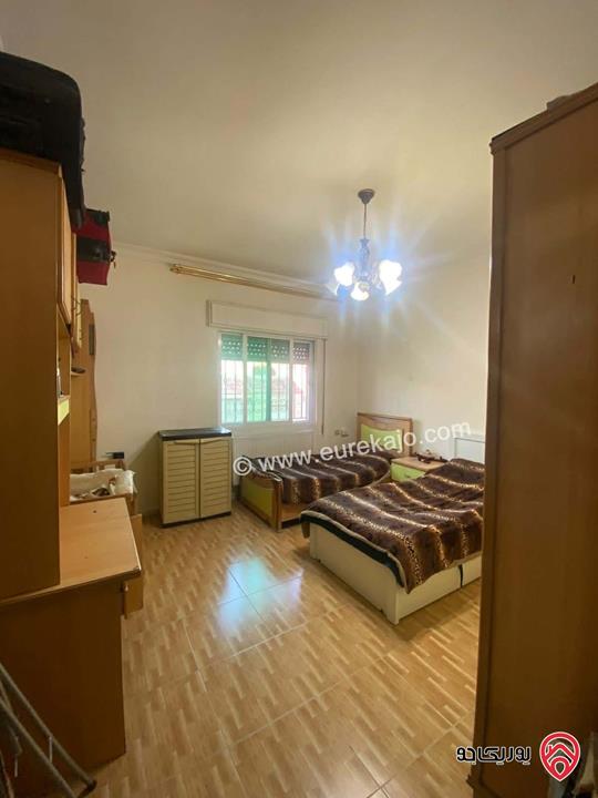 شقة طابق ثاني مساحة 200م للبيع في عمان - طبربور