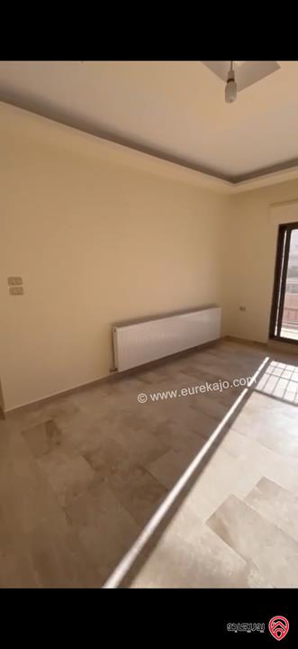 شقة فاخرة أرضية مساحة 169م داخلي و 65م خارجي للبيع في عمان - ضاحية النخيل