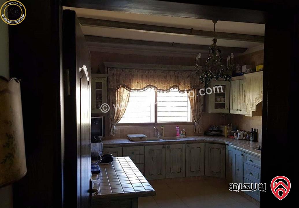 شقة أرضية فاخرة للبيع في عمان - جبل عمان 190م تشطيب سوبر ديلوكس