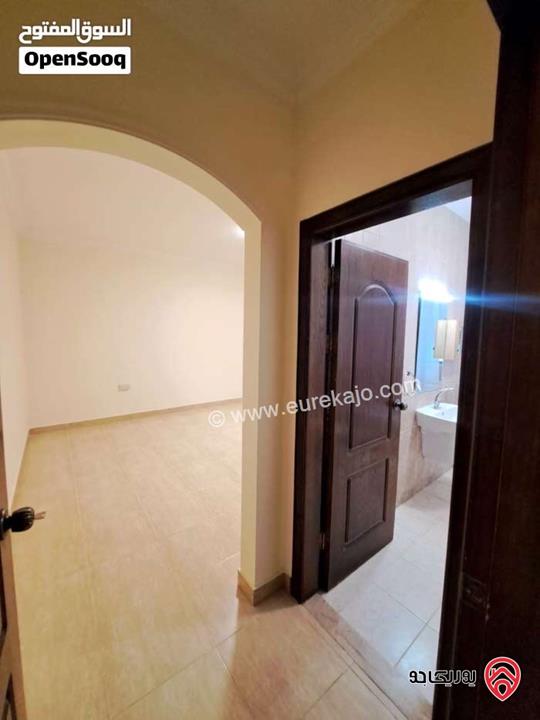 شقة طابق اول مساحة 250م للايجار في عمان - دير غبار