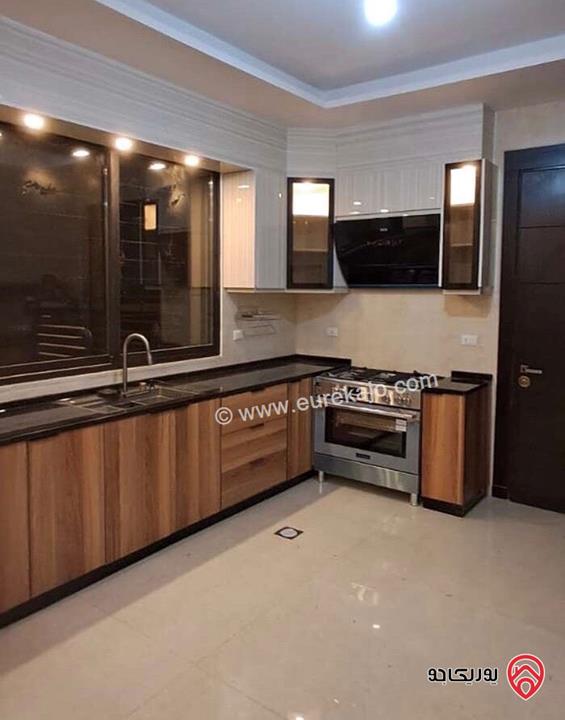 شقة طابق أرضي مساحة 250م للايجار في عمان - ضاحية الامير راشد 