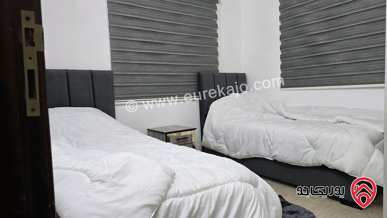 شقة مساحة 70م طابق أول مفروشه للإيجار في اربد - طلوع مسجد علياء التل 