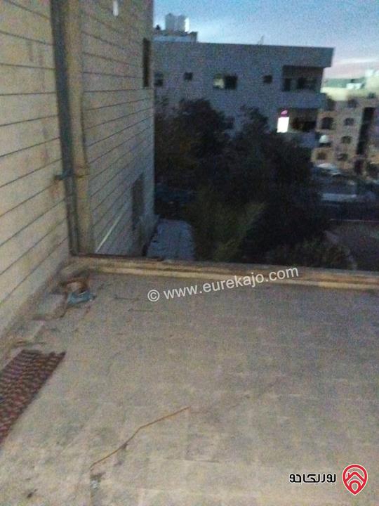 منزل مساحة 752م على أرض 993م للبيع في عمان - ابو علندا