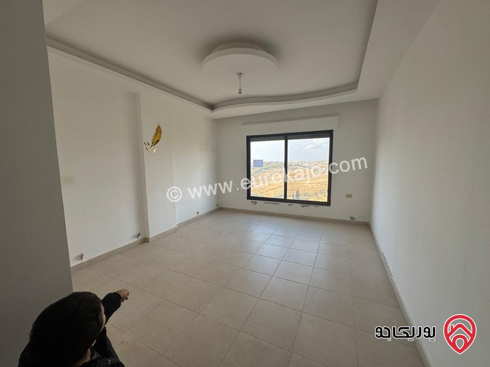  شقة ارضية مساحتها 190م للبيع في عمان - مرج الحمام  