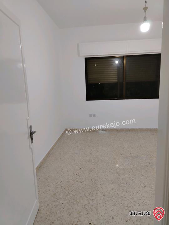 شقة ديلوكس مساحة 190م طابق ثالث للايجار في عمان - السابع بجانب مجمع الحسيني 