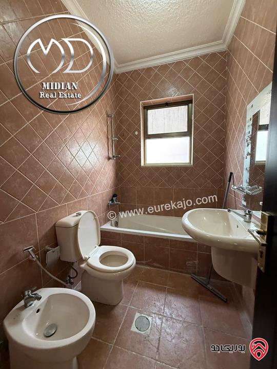 شقة فارغة للايجار في عمان - خلدا مساحة 200م طابق ثاني تشطيبات سوبر ديلوكس اطلالة جميلة 