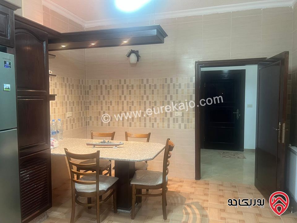 شقة مفروشة بالكامل وجاهزة للسكن الفوري مساحة 196م للبيع في الفحيص 