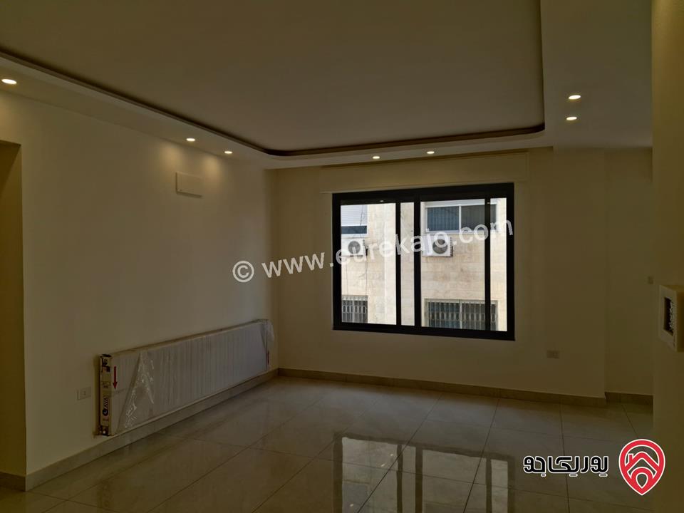 شقة جديدة طابق أول مساحة 175م للبيع في عمان - الرابية