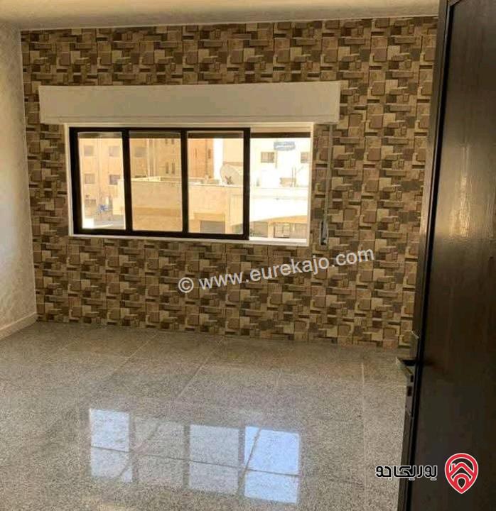 شقة فارغة مساحة 130م طابق ثالث للايجار في عمان - تلاع العلي