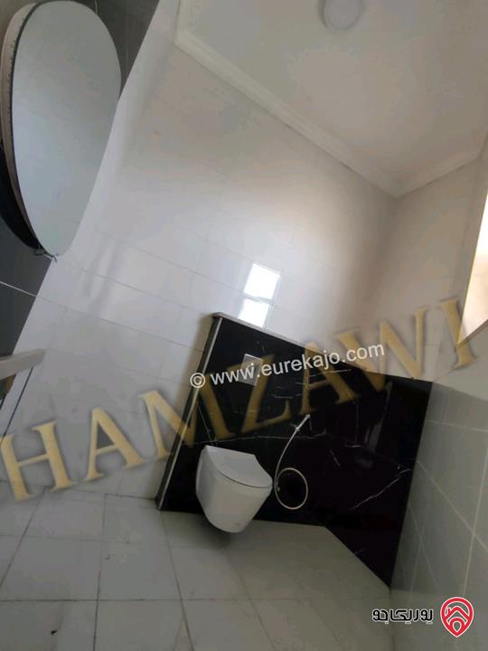 شقة طابق أرضي مساحة 220م داخلي و 100م خارجي للايجار في عمان - عبدون 