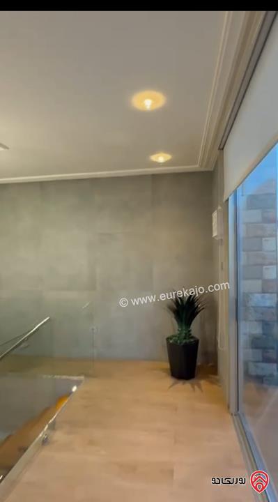 شقة طابق ثالث دوبلكس مساحة 230م للبيع مفروشة في عمان - دير غبار 