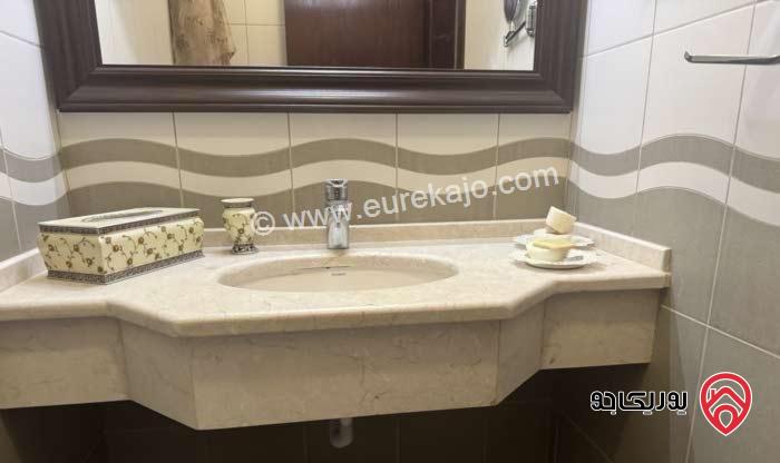 شقة فارغة طابق أرضي معلق مساحة 190م للإيجار في عمان - خلدا