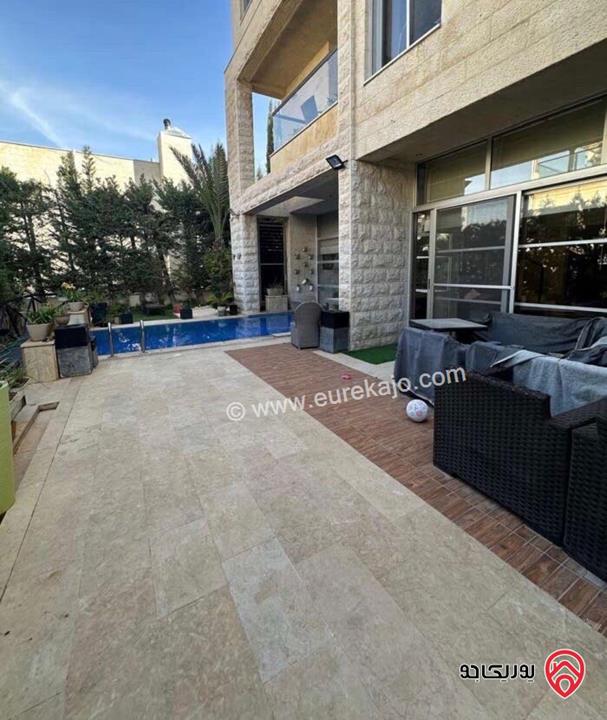 فيلا فخمة مساحة 740م على أرض 750م للبيع في عمان - دابوق 