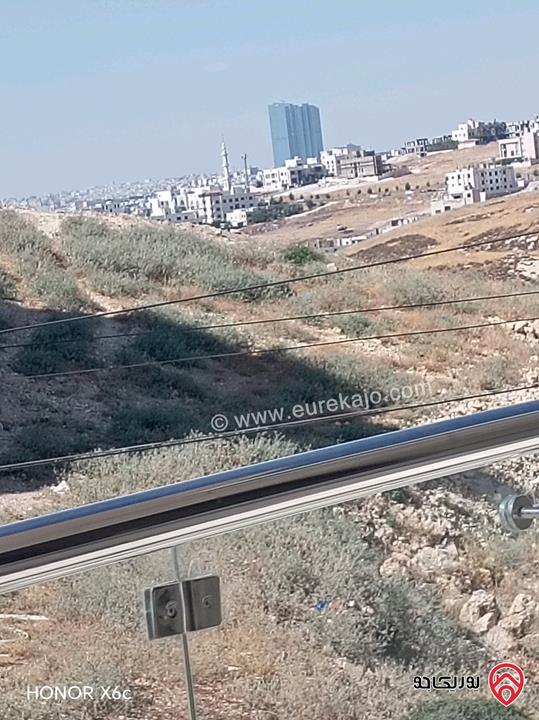 شقة فاخرة طابق ثاني مساحة 180م للبيع في عمان - الظهير