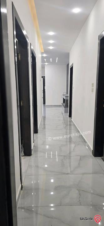 شقة طابق ثالث دوبلكس مساحة 205م للبيع في عمان - الجبيهة