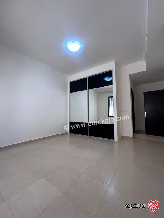 شقة ارضية فارغة مساحة 210م للايجار في عمان - عبدون