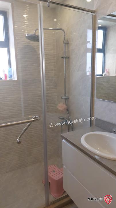 شقة مساحة 190م داخلي و 50م خارجي للبيع في عمان - دير غبار